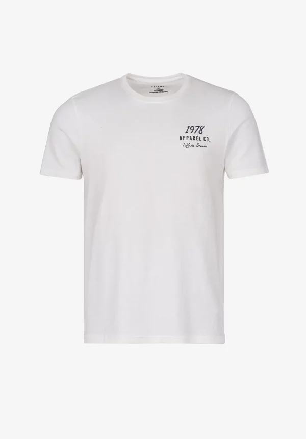 03-camiseta-con-estampado-frontal-04